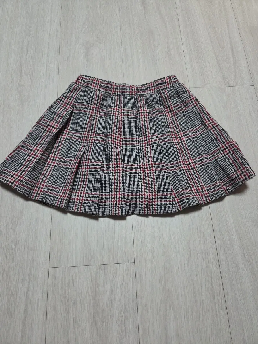 여아치마130 실착1회
