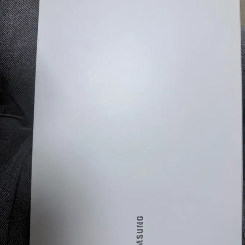 삼성 갤럭시북 이온2 13.3인치 i5 / 16GB / 512GB