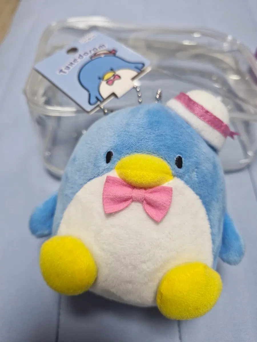 산리오 턱시도샘 키링 인형