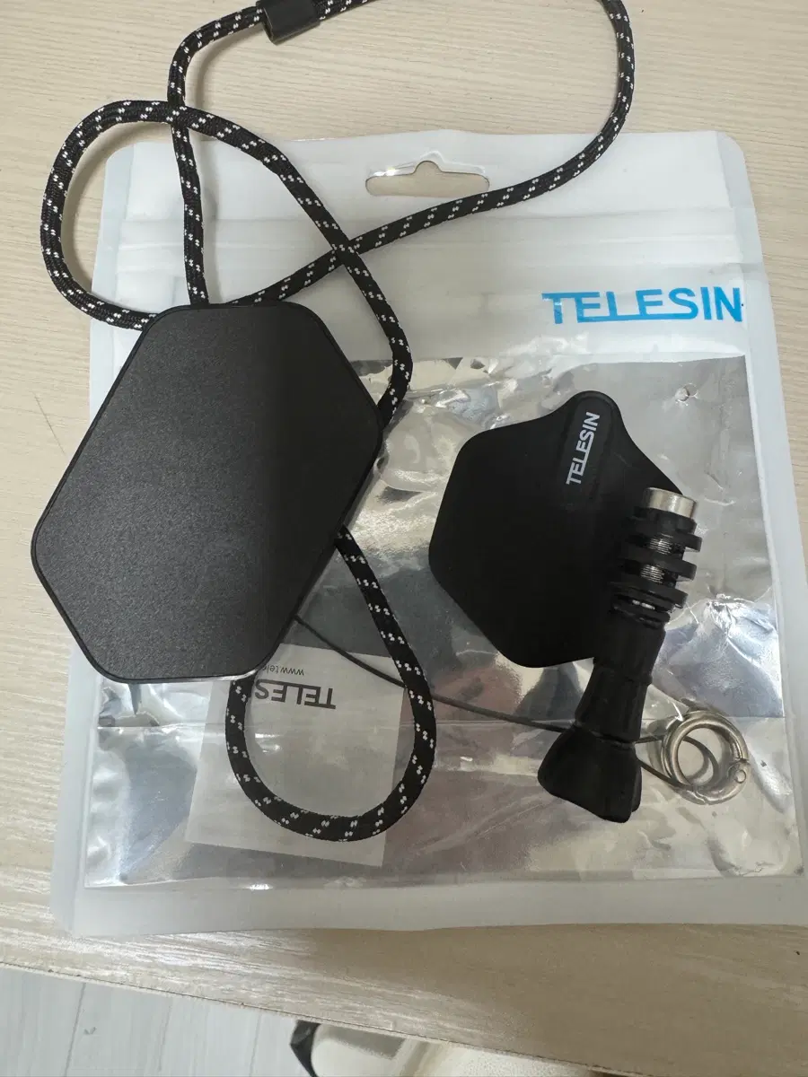 Telesin 오즈모 액션캠 넥마운트