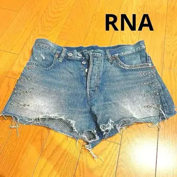 스터드 데님 숏팬츠 인디고 블루