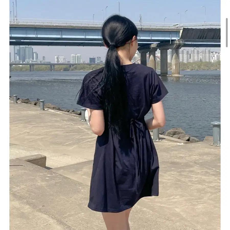 꾸안꾸 뒷리본 원피스