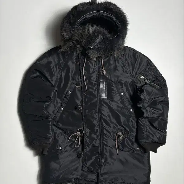 버즈릭슨 X Nom de Guerre N-3B 항공 자켓 R4150