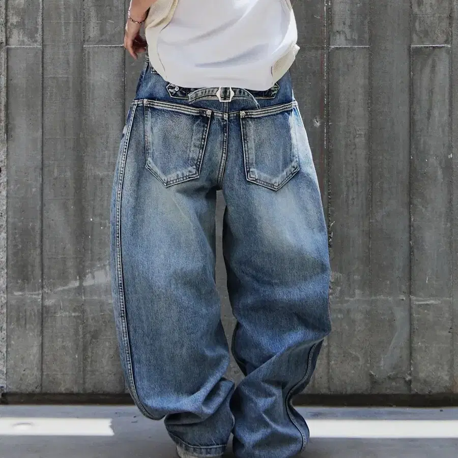 9999아카이브 Technical Curved Denim Jeans