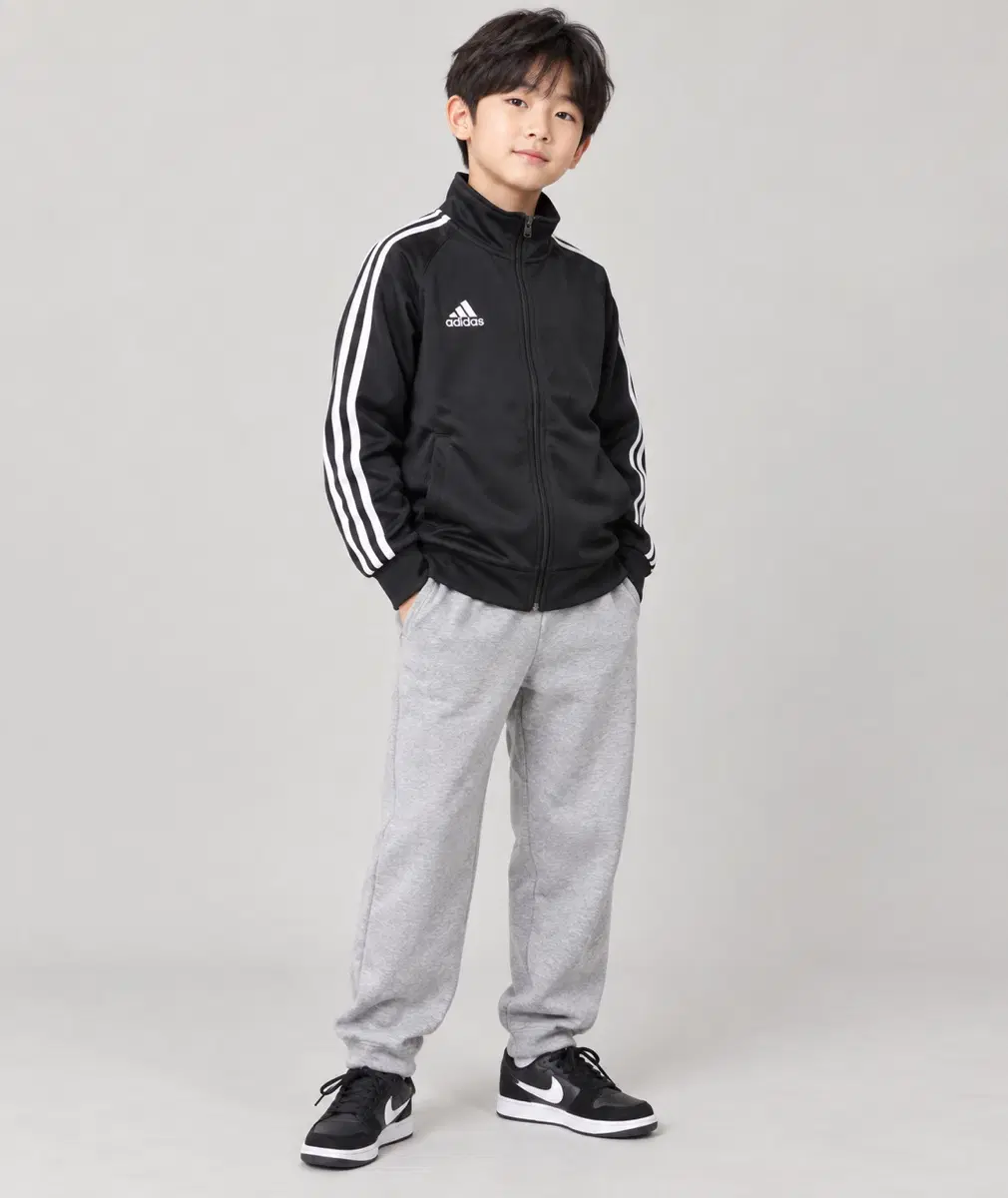 140사이즈 아디다스 기모 져지 정품 키즈 블랙