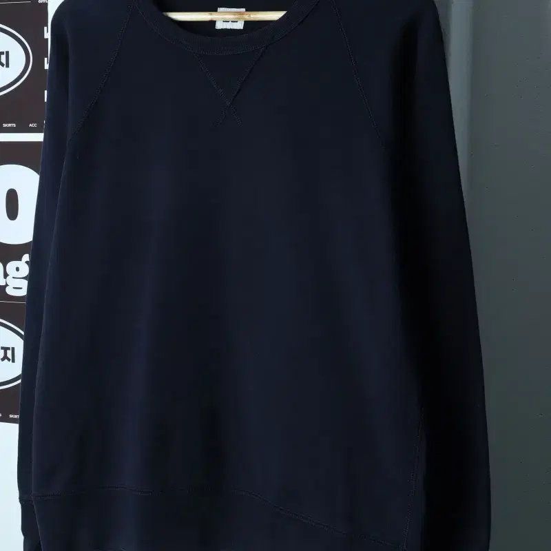 (L-XL) 유니클로 맨투맨 티셔츠 나그랑 네이비 무지-H39735
