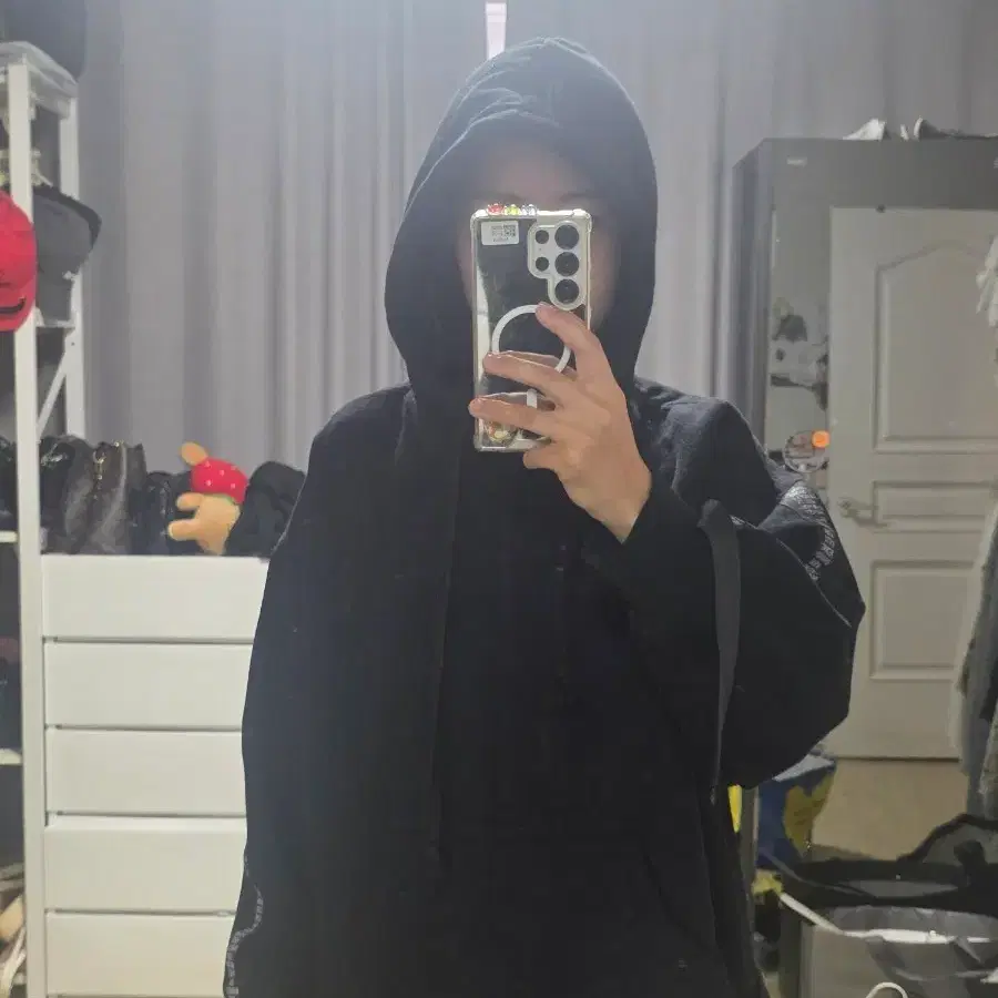 블랙 후드티
