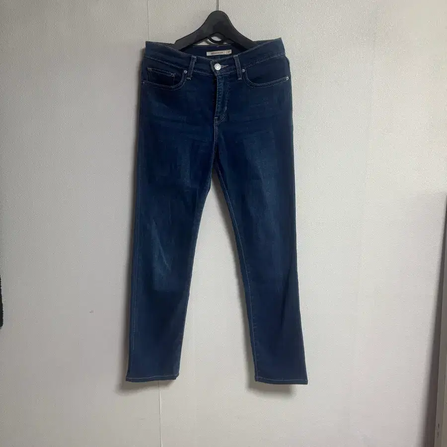 리바이스 쉐이핑 슬림