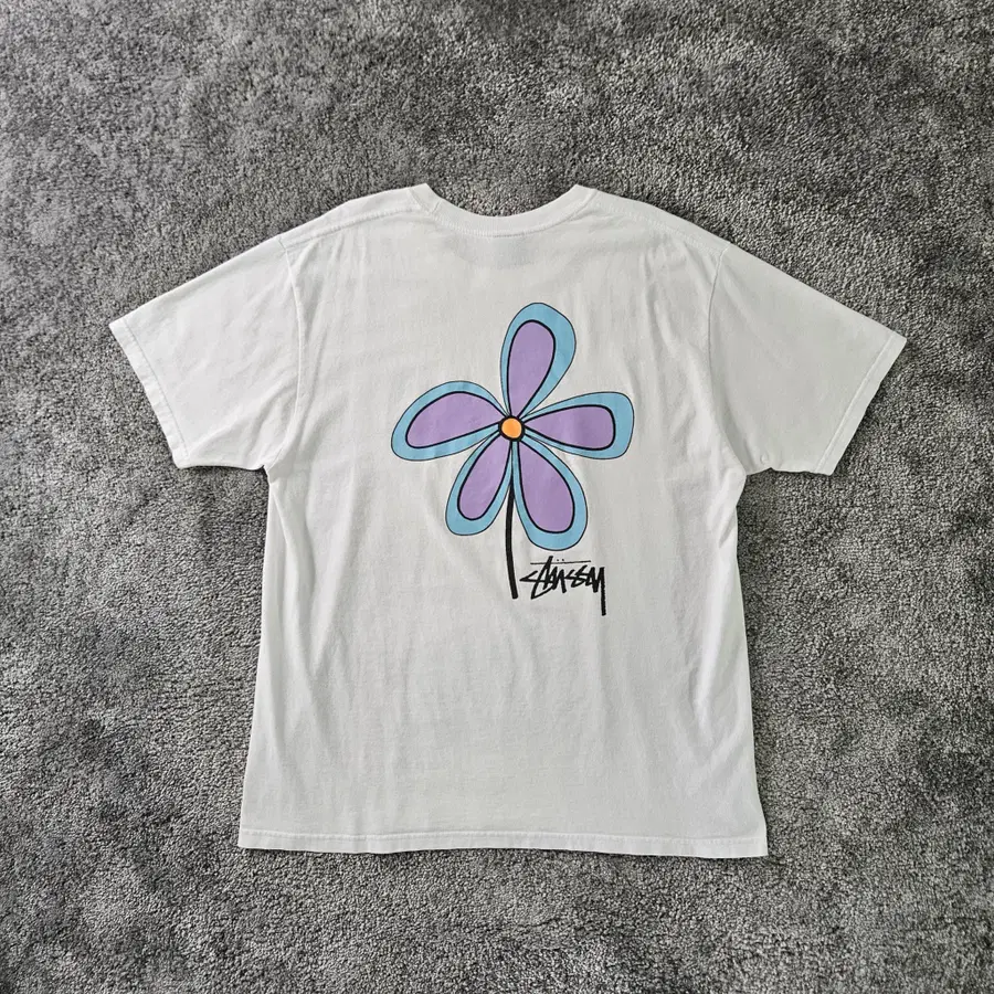 STUSSY 꽃 그래픽 반팔 티셔츠