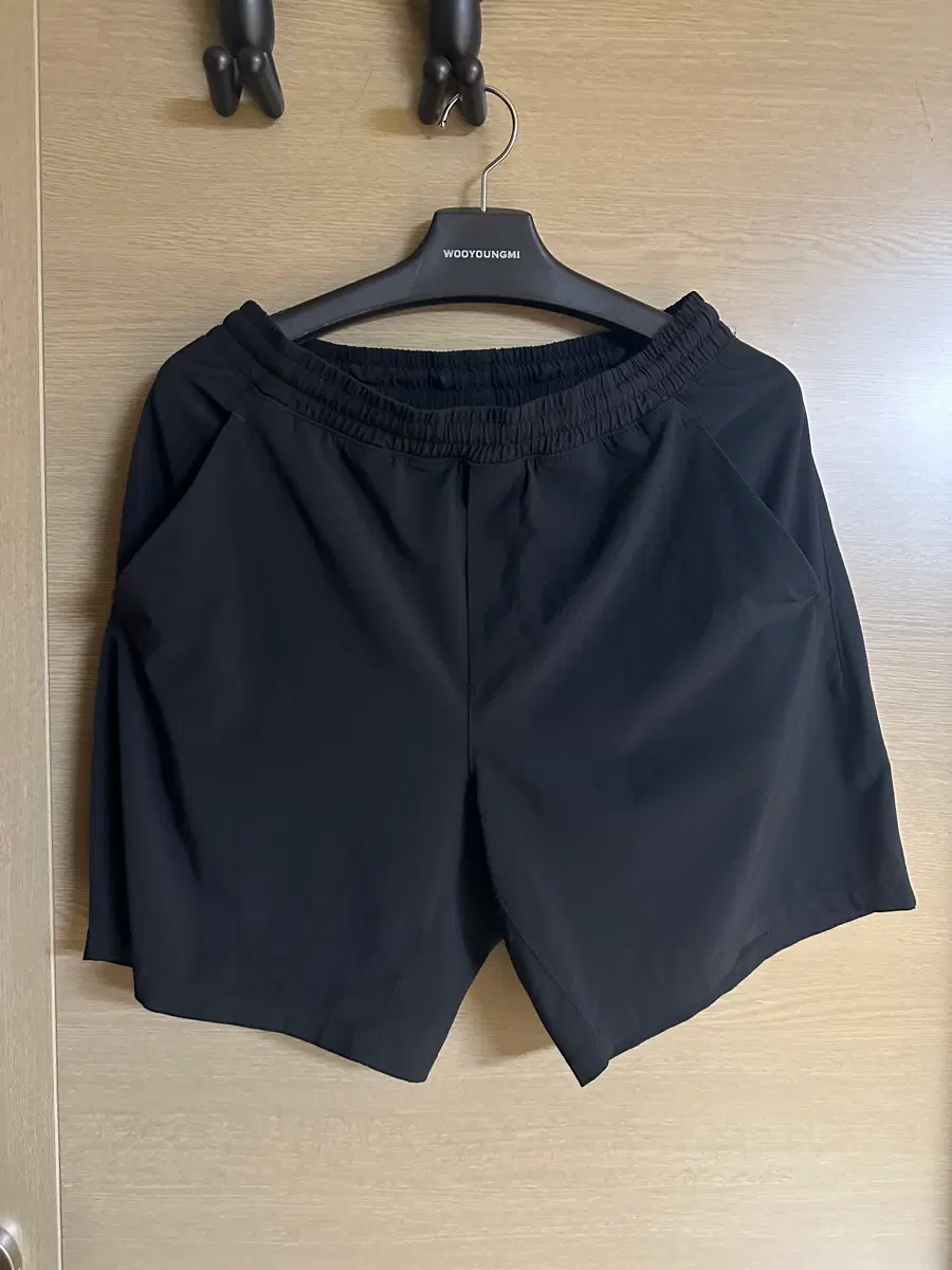 [M]룰루레몬 페이스브레이커 7인치 라이너리스 블랙