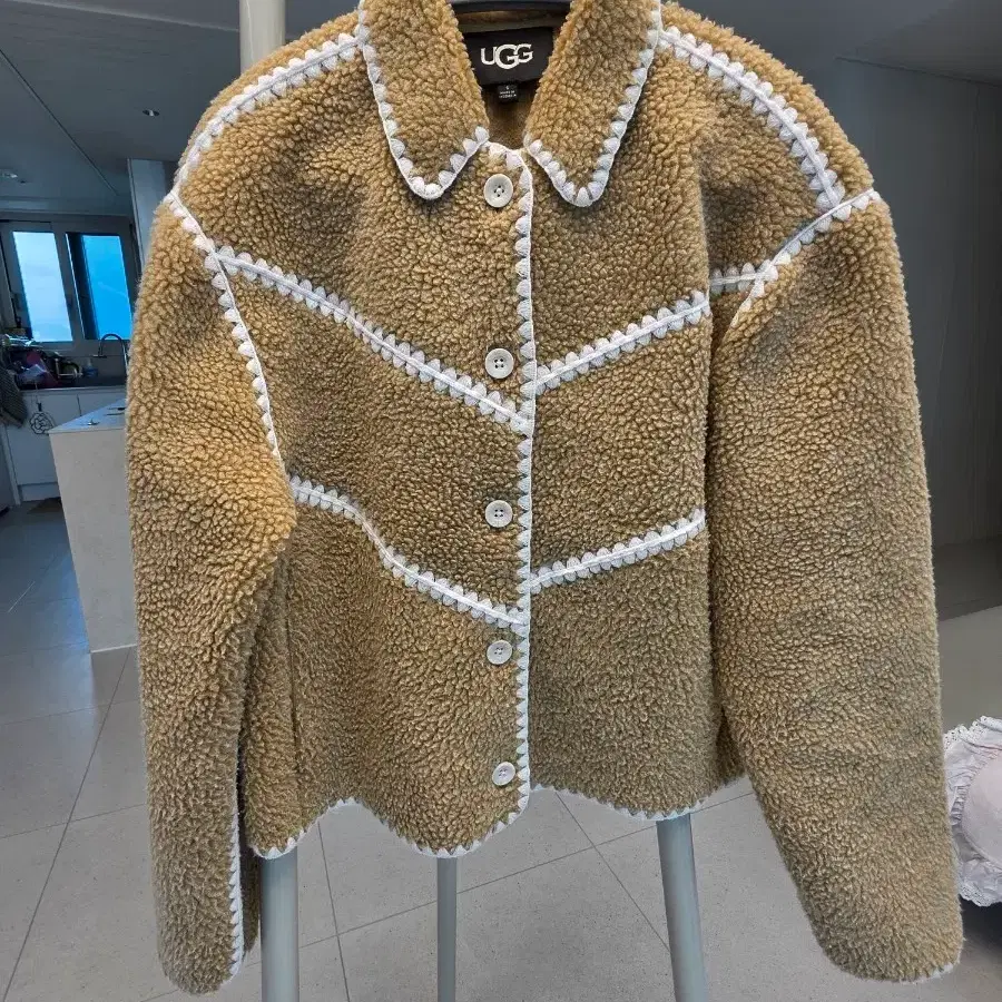 UGG)엘리슨 플러드 쉘 자켓