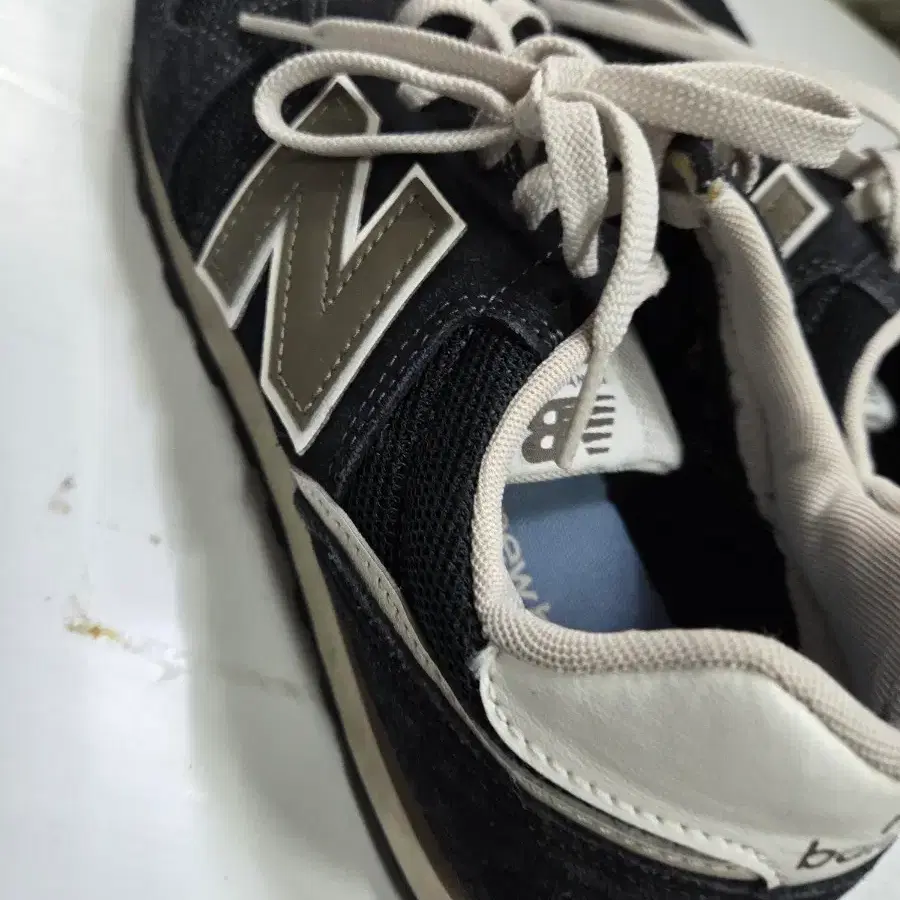 뉴발란스 574 블랙 스웨이드 운동화275