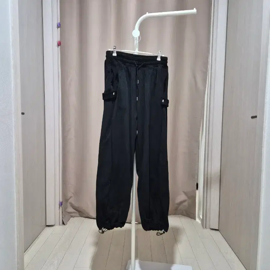 비비안웨스트우드 코듀로이 기모 블랙 카고 조거 팬츠.새상품