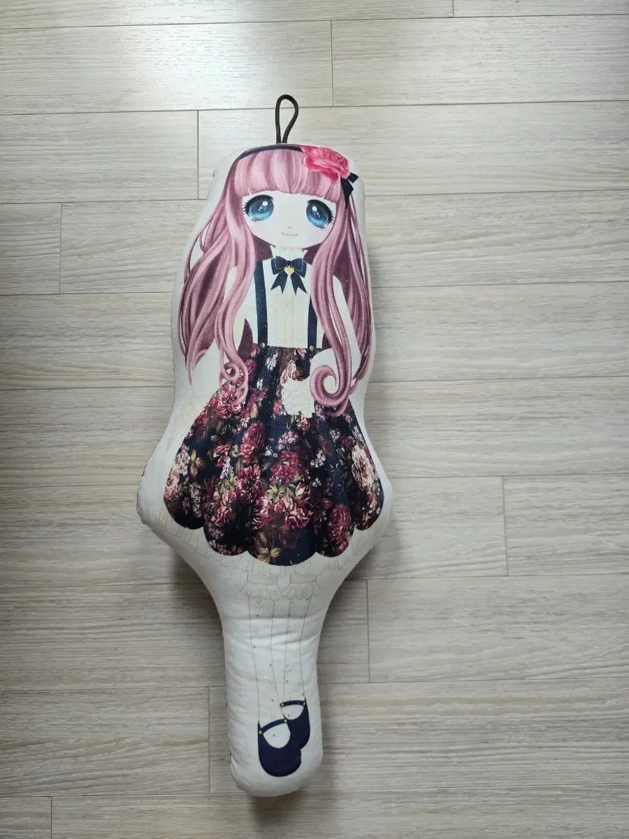 핸드메이드 커트지 인형 쿠션 소녀 꽃무늬 문걸이 인형 애착인형 50cm