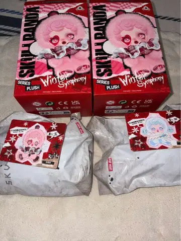 POP MART SKULLPANDA Winter Symphony 2종