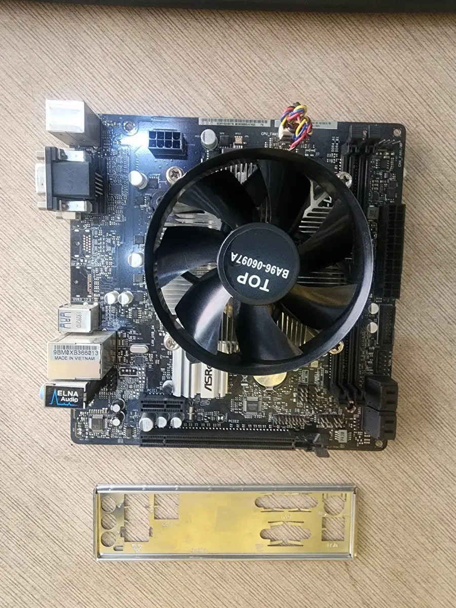 ASRock H310CM-DVS 메인보드 + CPU i5 8400 세트