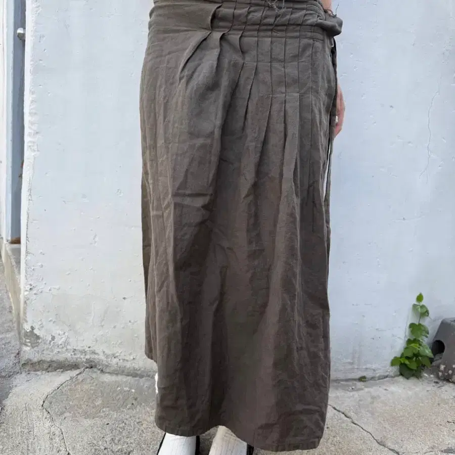 Y's 카키 린넨 러플 랩 버클 스커트