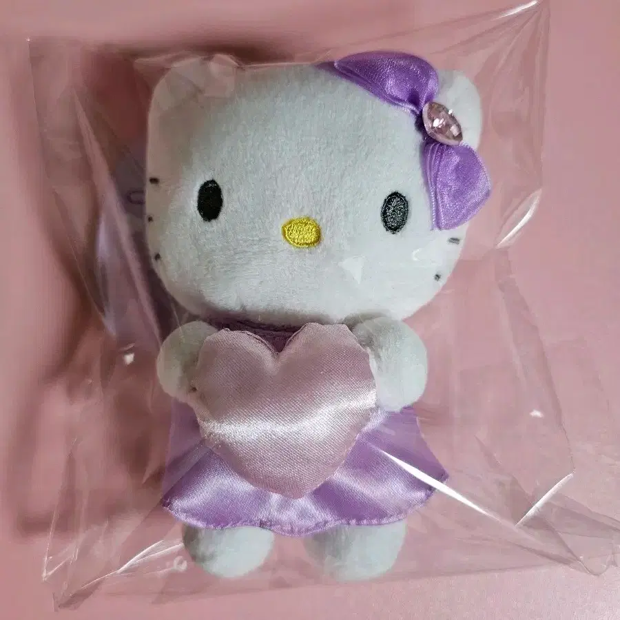 헬로키티 인형 보라 키링