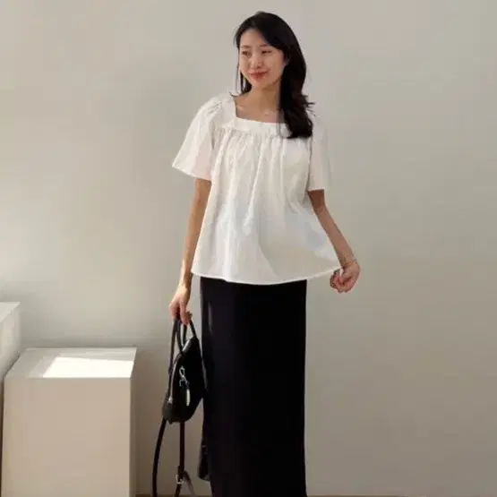 디라벨 스퀘어넥 퍼프 블라우스(임부복가능)
