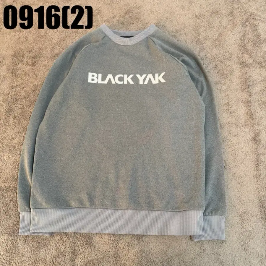 블랙야크 맨투맨 티셔츠 그레이
