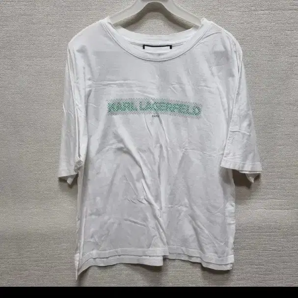 x355 칼 라거펠트 반팔티셔츠