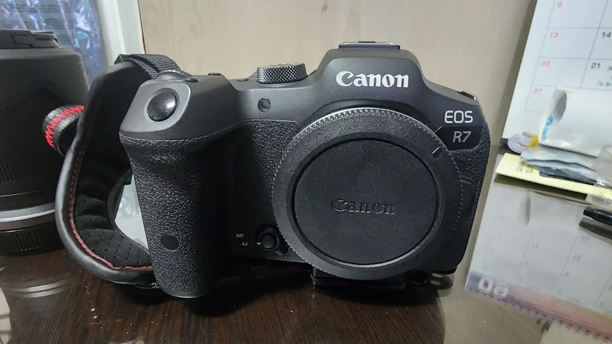 캐논 EOS R7