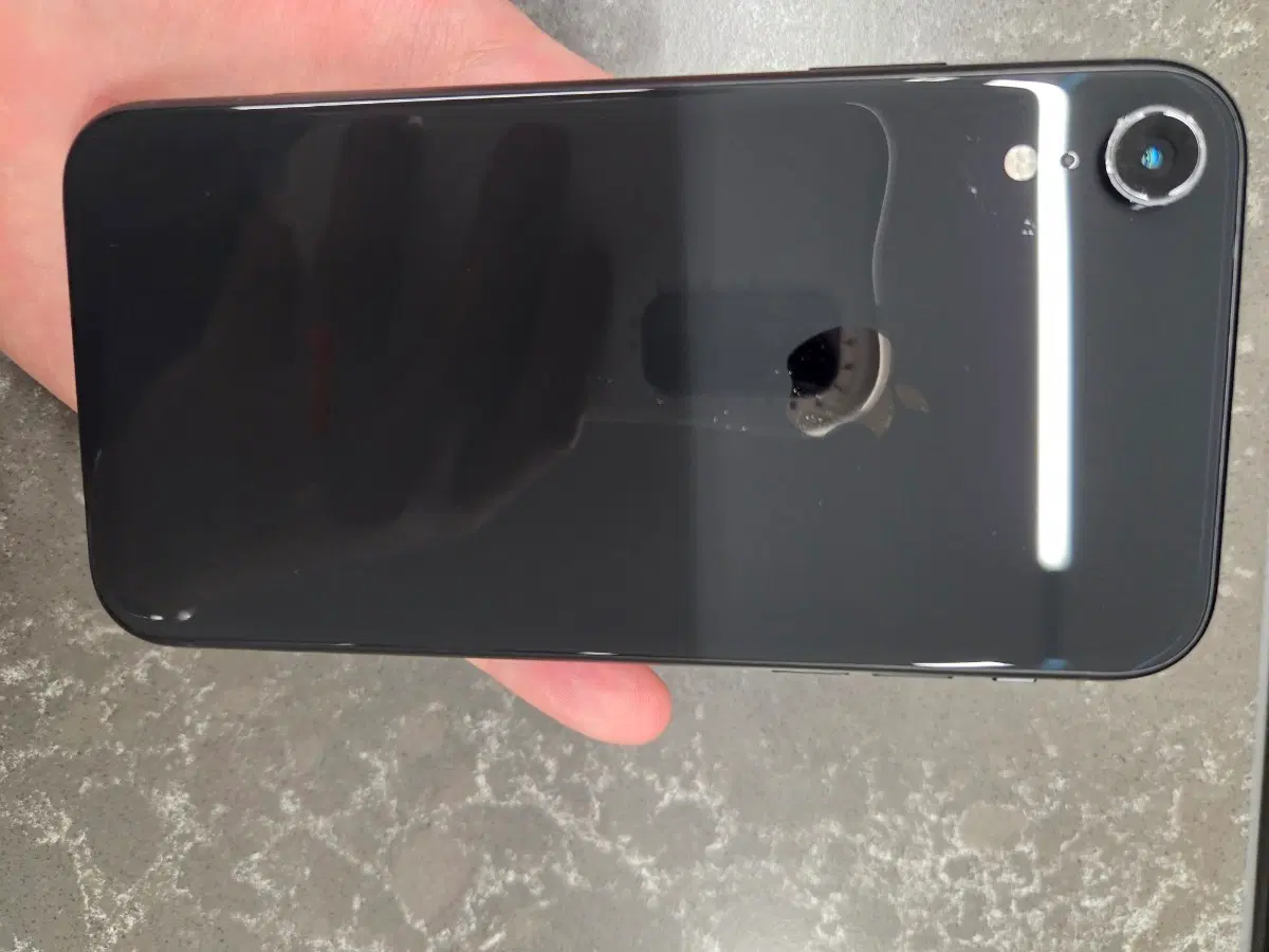 아이폰XR 64GB 무음카메라 상태 A+급