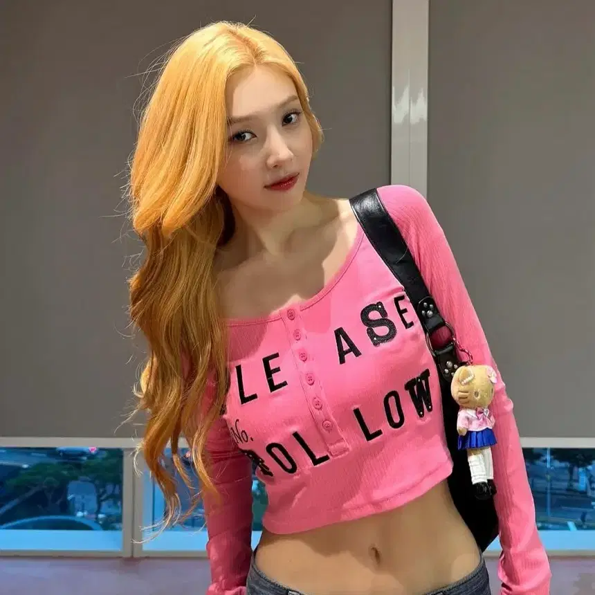 원가 89,000) 조이착용 플리즈노팔로우 megan patch long sleeve top