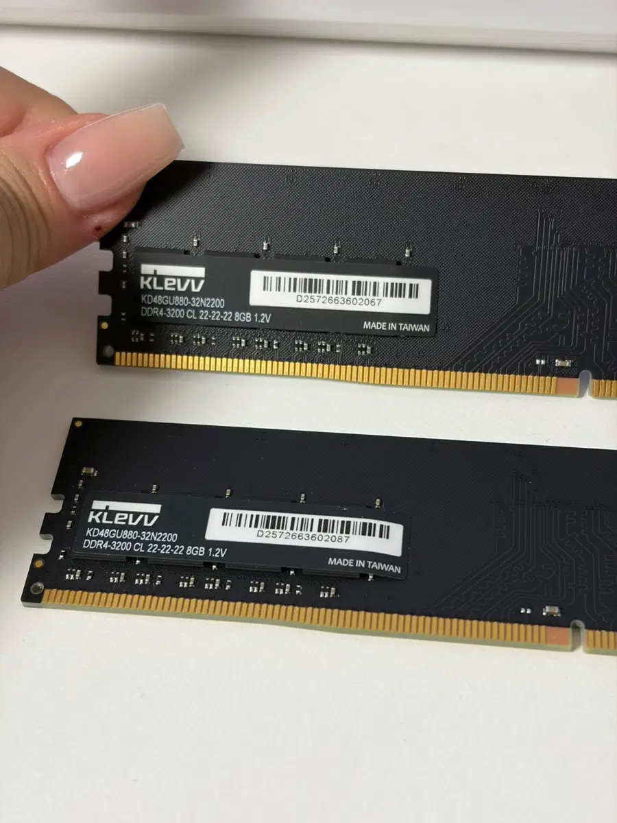 DDR4 램