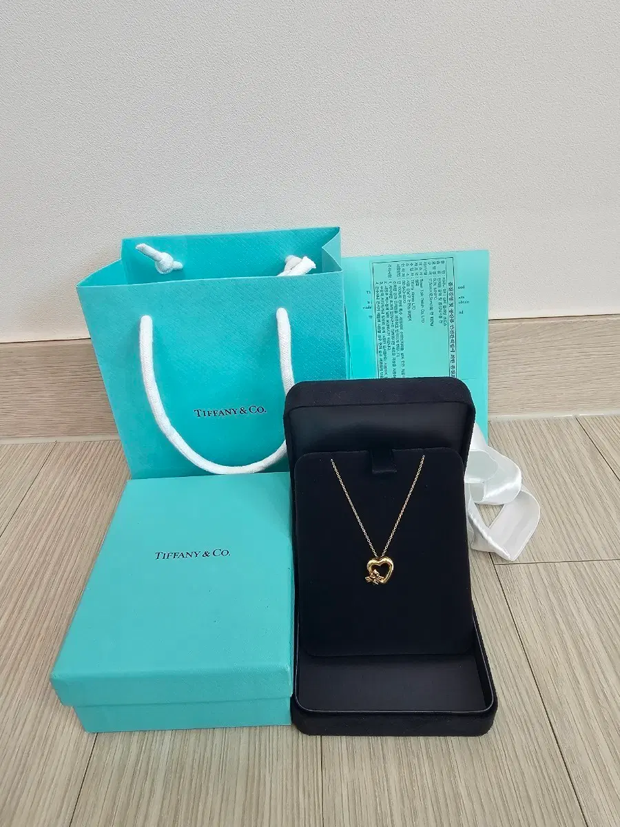 정품 티파니앤코 리본 하트 목걸이 18K 옐로우골드 750