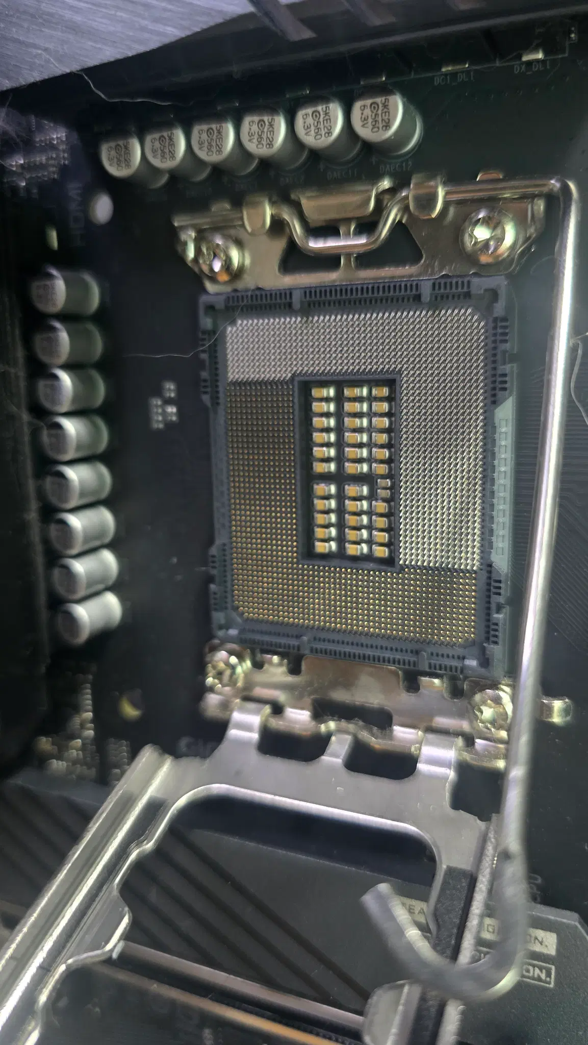 GIGABYTE B760M AORUS ELITE 메인보드