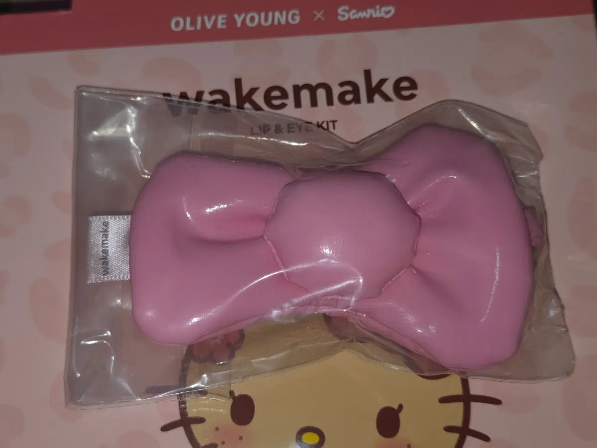 웨이크메이크 키티 리본 키링 파우치 핑크 판매