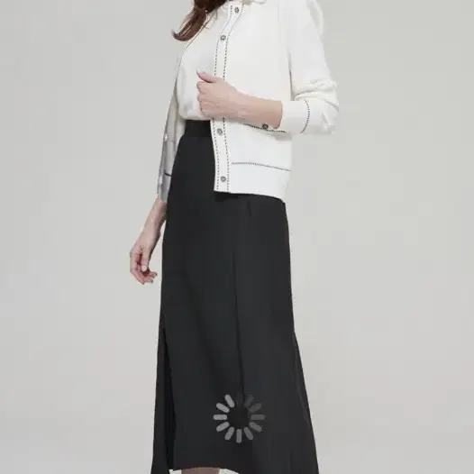 마인 mine 셔링 언밸런스 스커트 44사이즈 정품