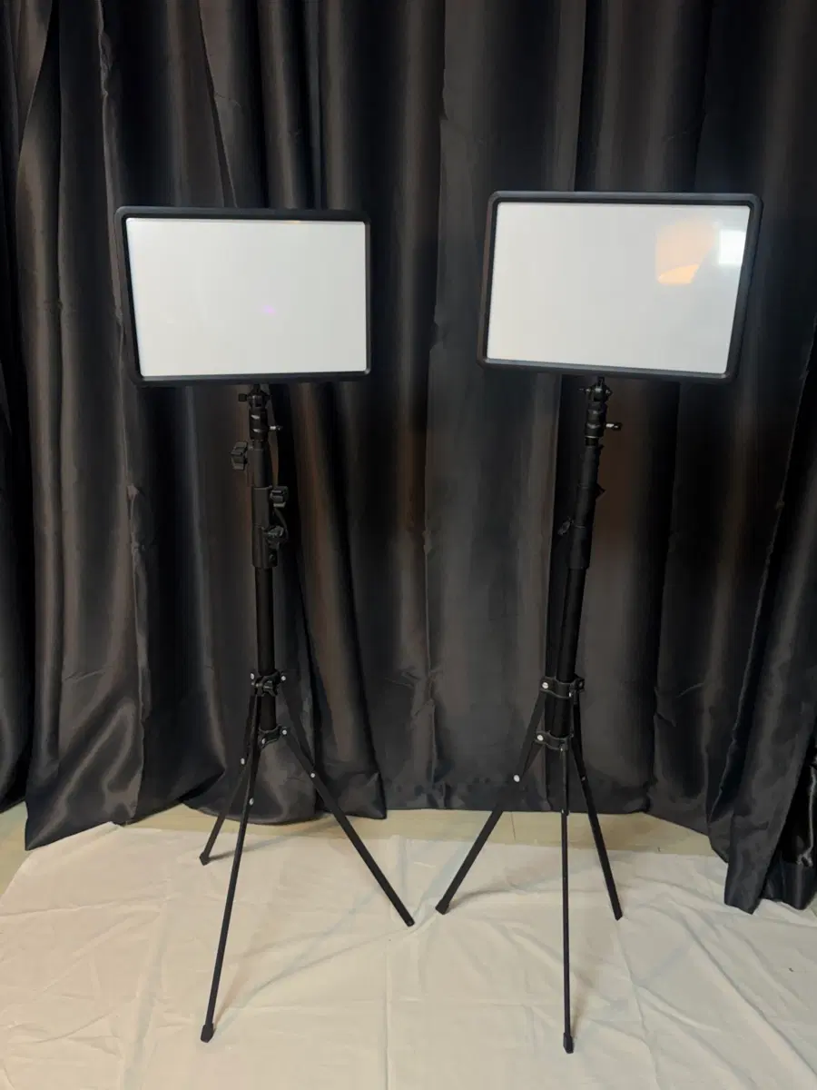 룩스패드 Godox LEDP260C 조명