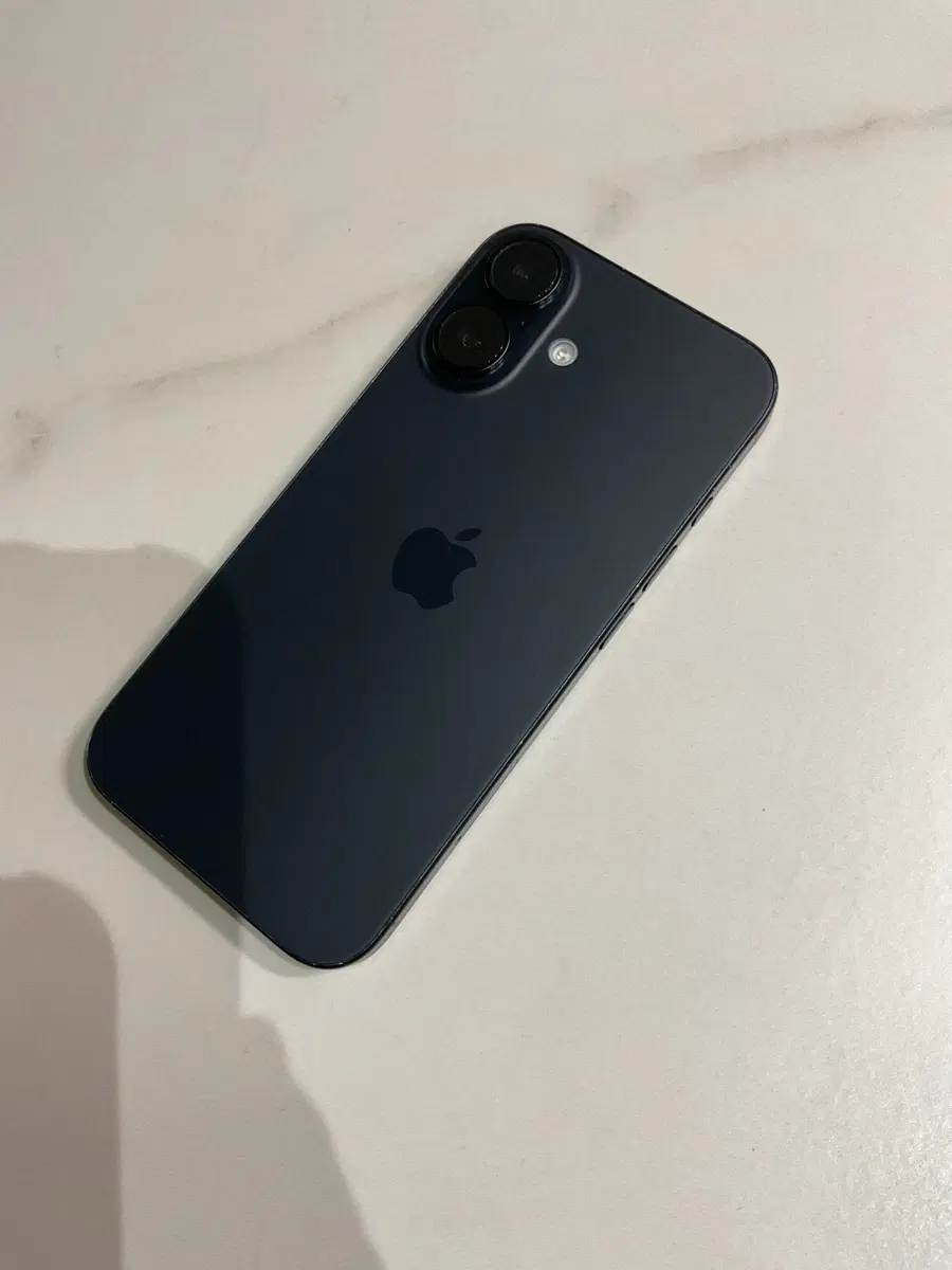 아이폰16 블랙 256GB 배터리성능 92%