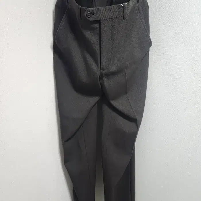 Armani collezioni wool Charcoal slacks
