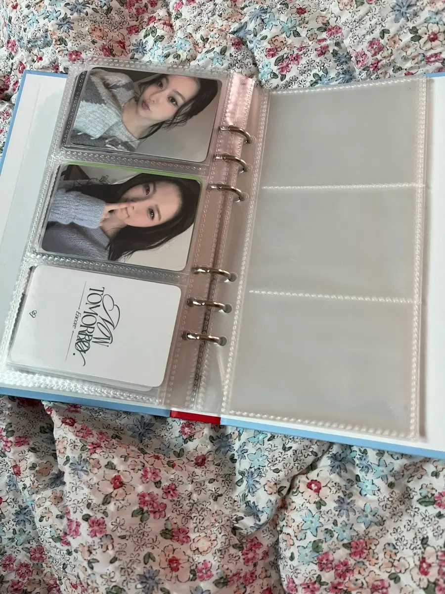 Fromis_9 poca sell