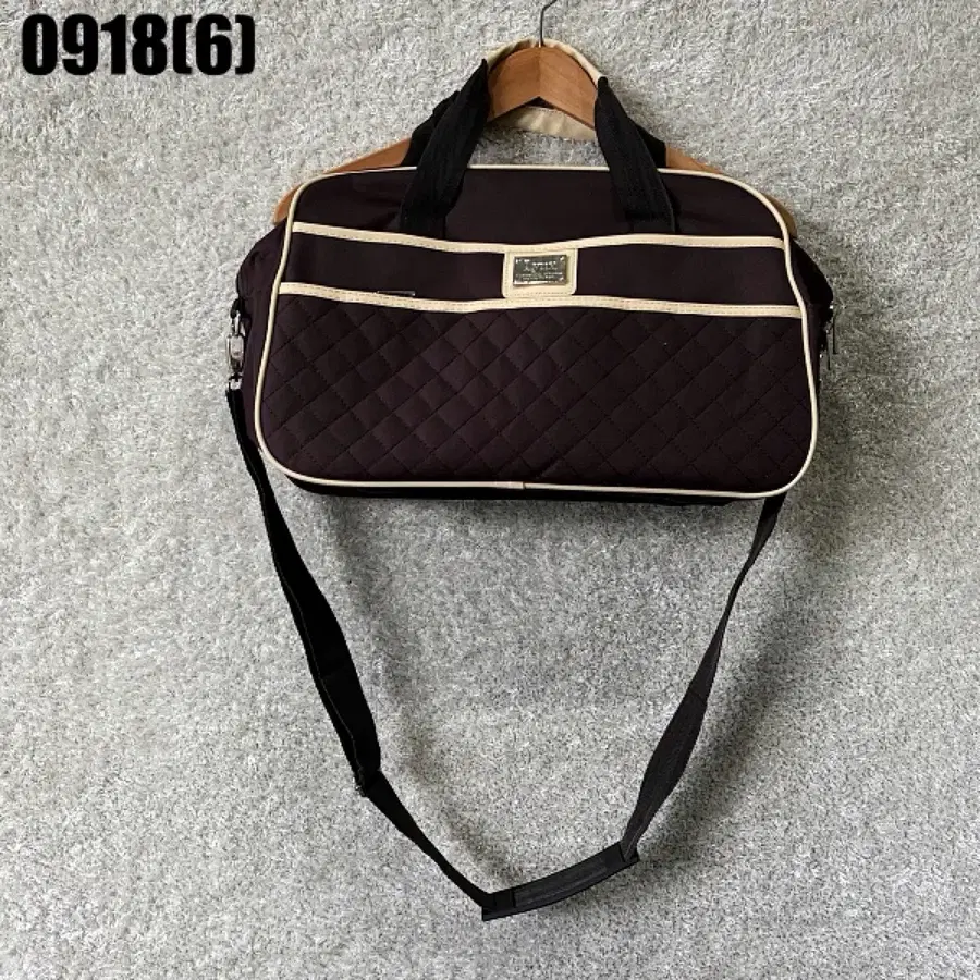 퀼팅 숄더백 브라운 0918