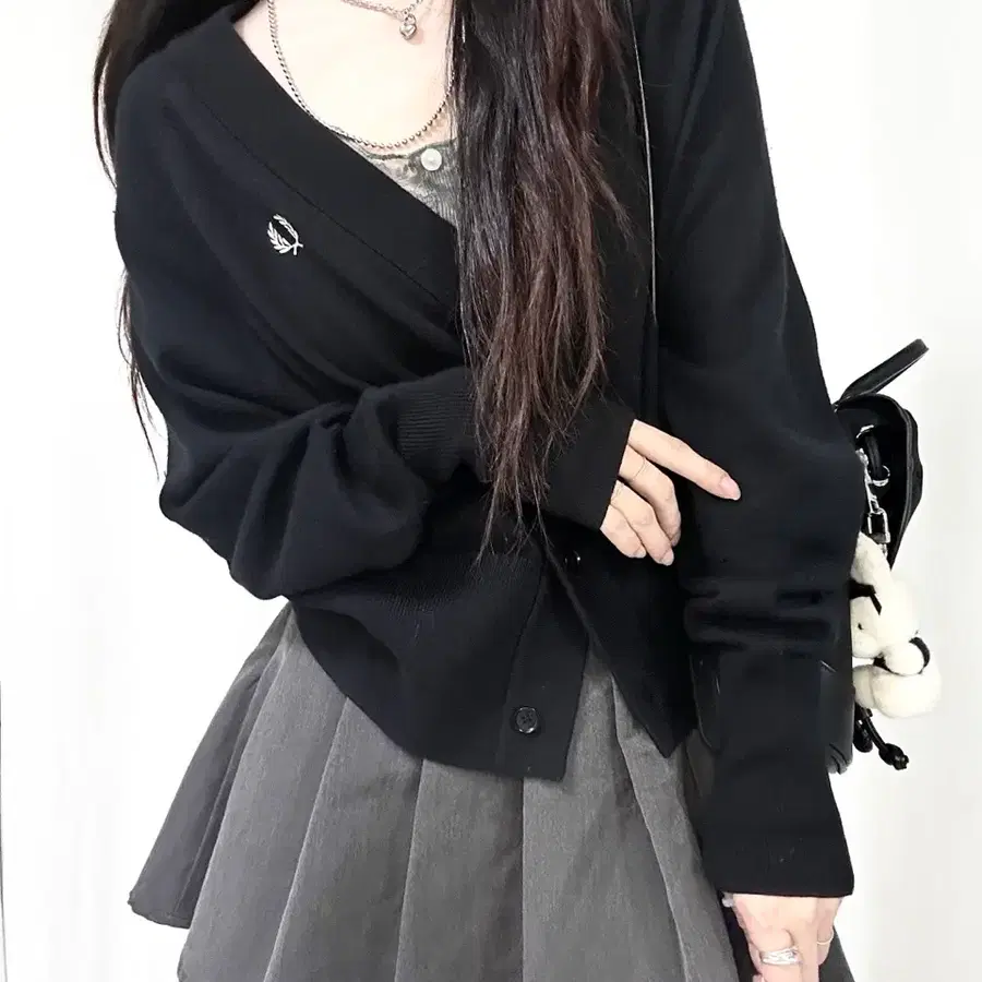 프레드페리 자수로고 블랙 가디건