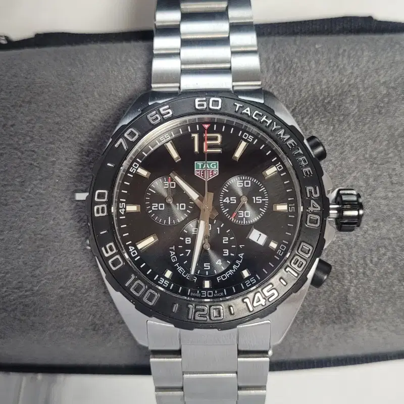 태그호이어 포뮬러1 크로노그래프 쿼츠 43mm