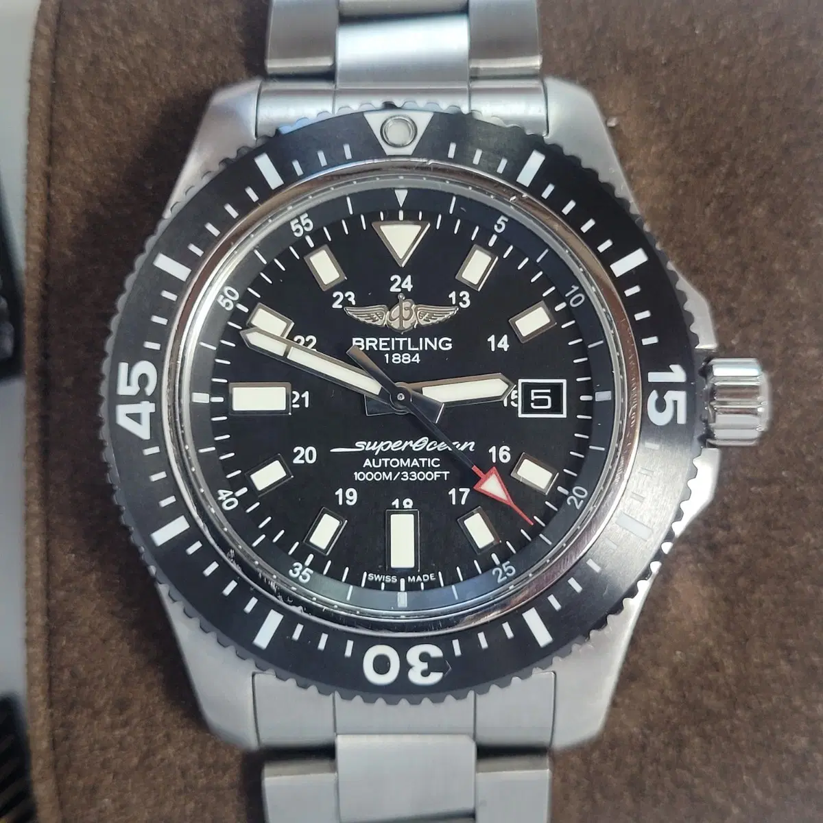 브라이틀링 슈퍼오션 오토매틱 스페셜 44mm 검판