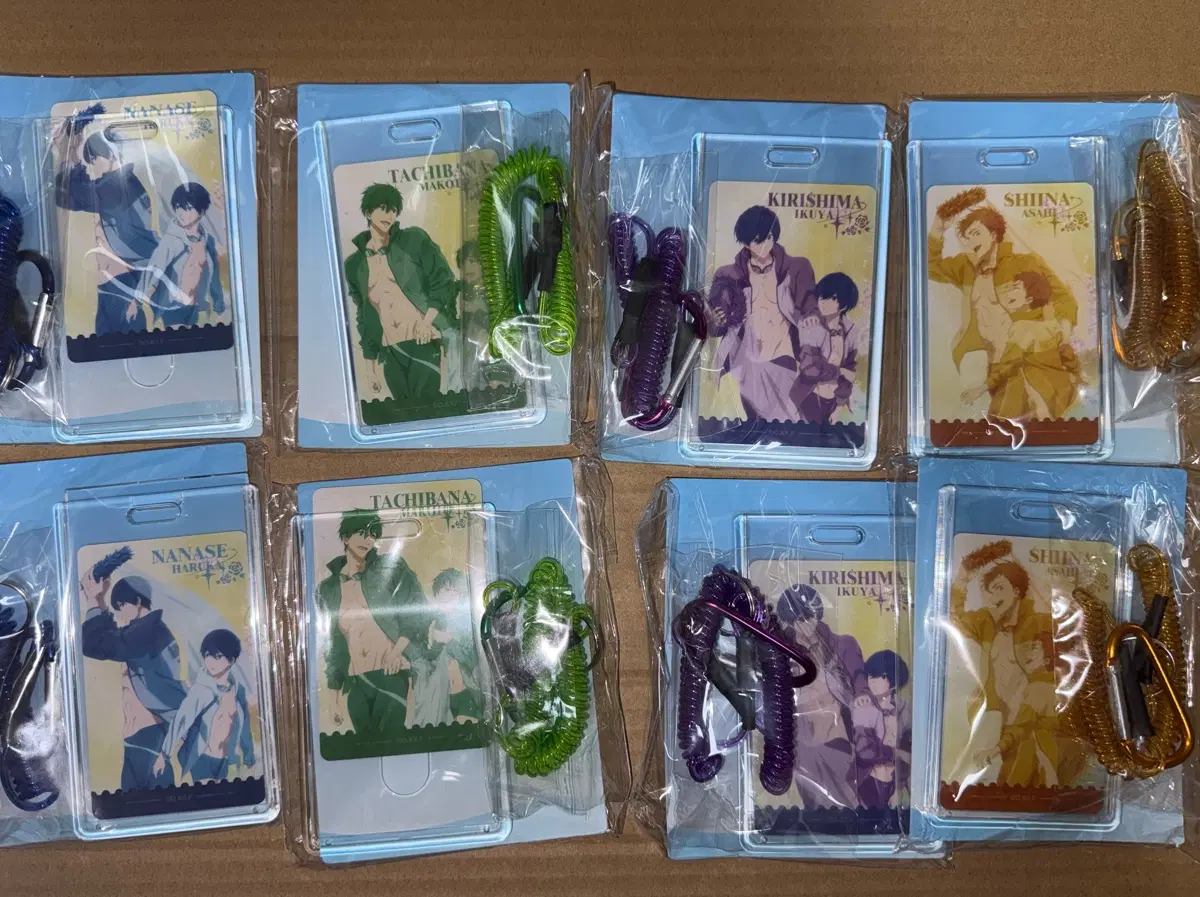 Free! 프리 팝마트 쿠지 아크릴 포카 홀더 키링 하루카 마코토 이쿠야 아사히