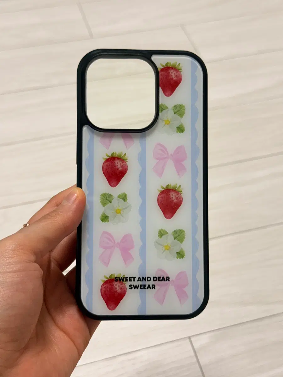 스위어 RIBBON STRAWBERRY GLASS 케이스 (16프로)