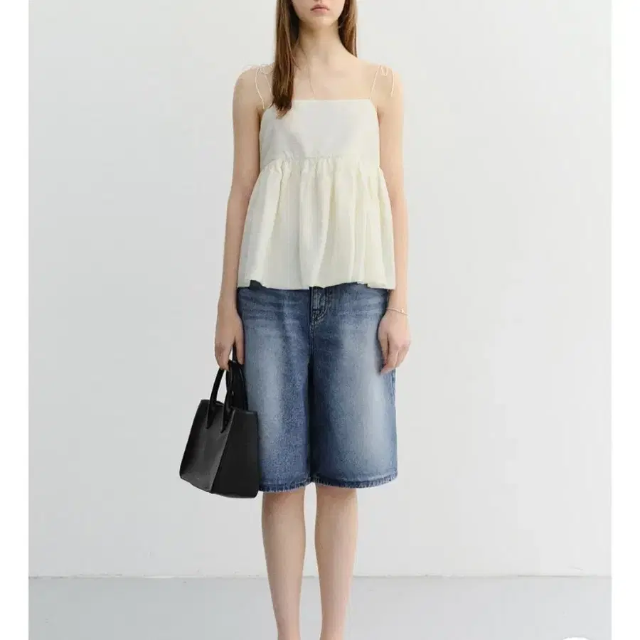 던스트 FLARED BUSTIER BLOUSE 나시블라우스 새상품