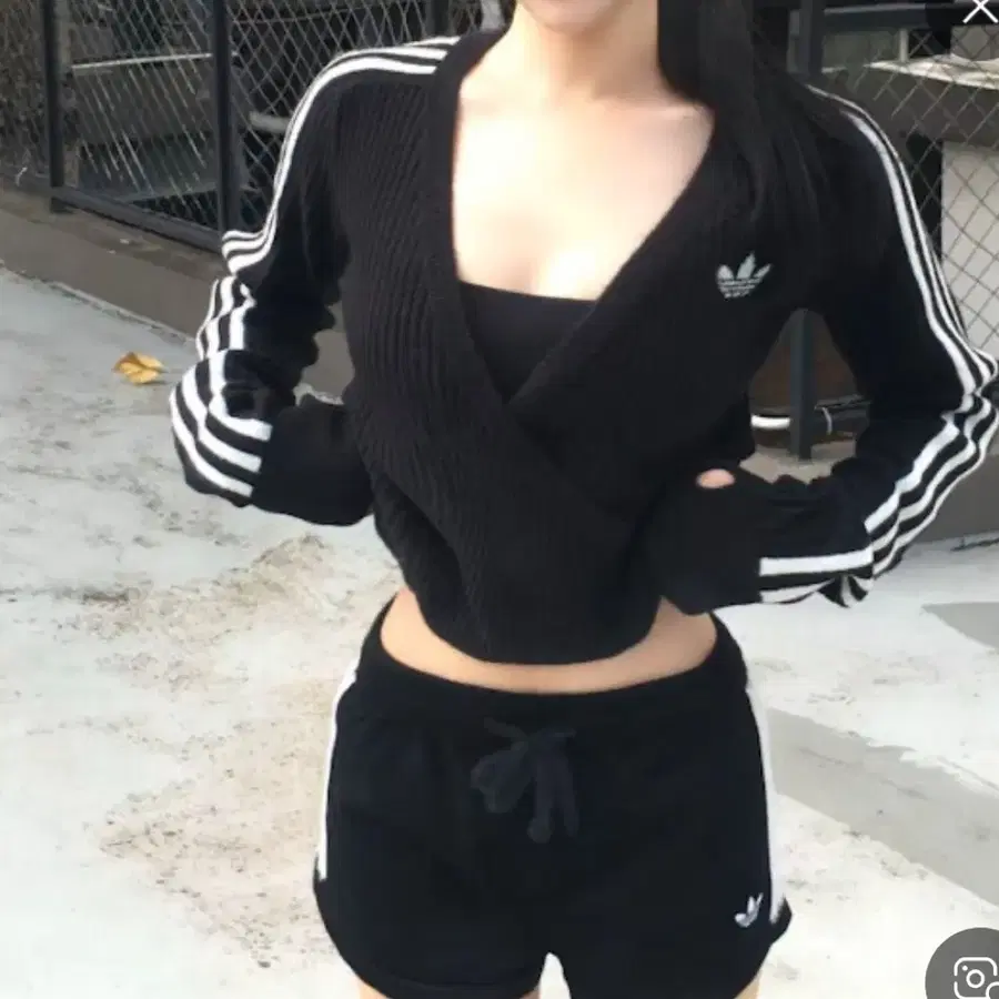 아디다스 X 제니 니트 랩 어라운드 가디건 블랙