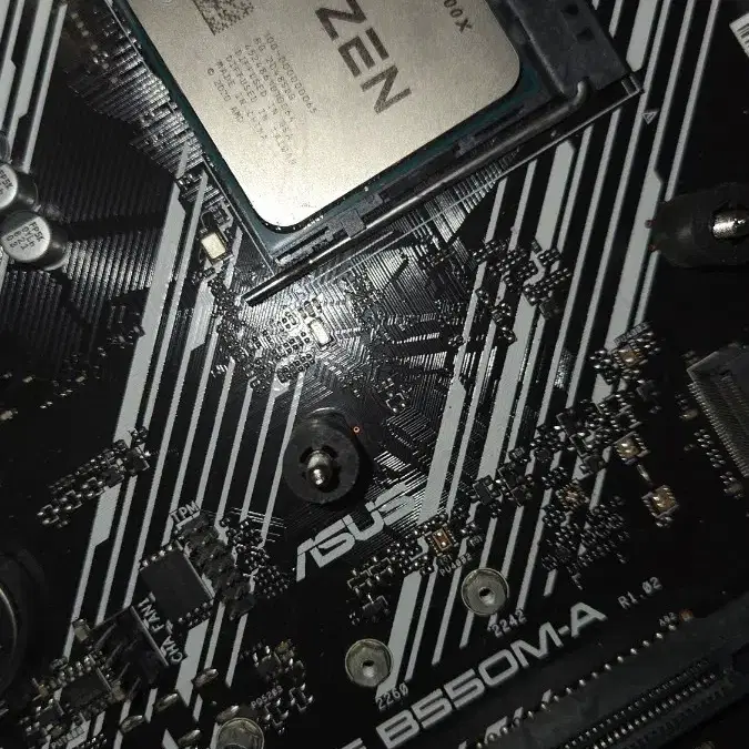 라이젠 5 5600X. ASUS PRIME B550M-A. 삼성 램 DDR4 16GB PC4-2666V 데스크탑용 2개(32GB)