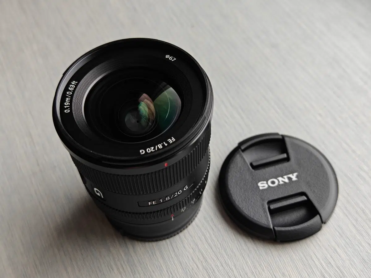 소니 20mm f1.8 FE G렌즈