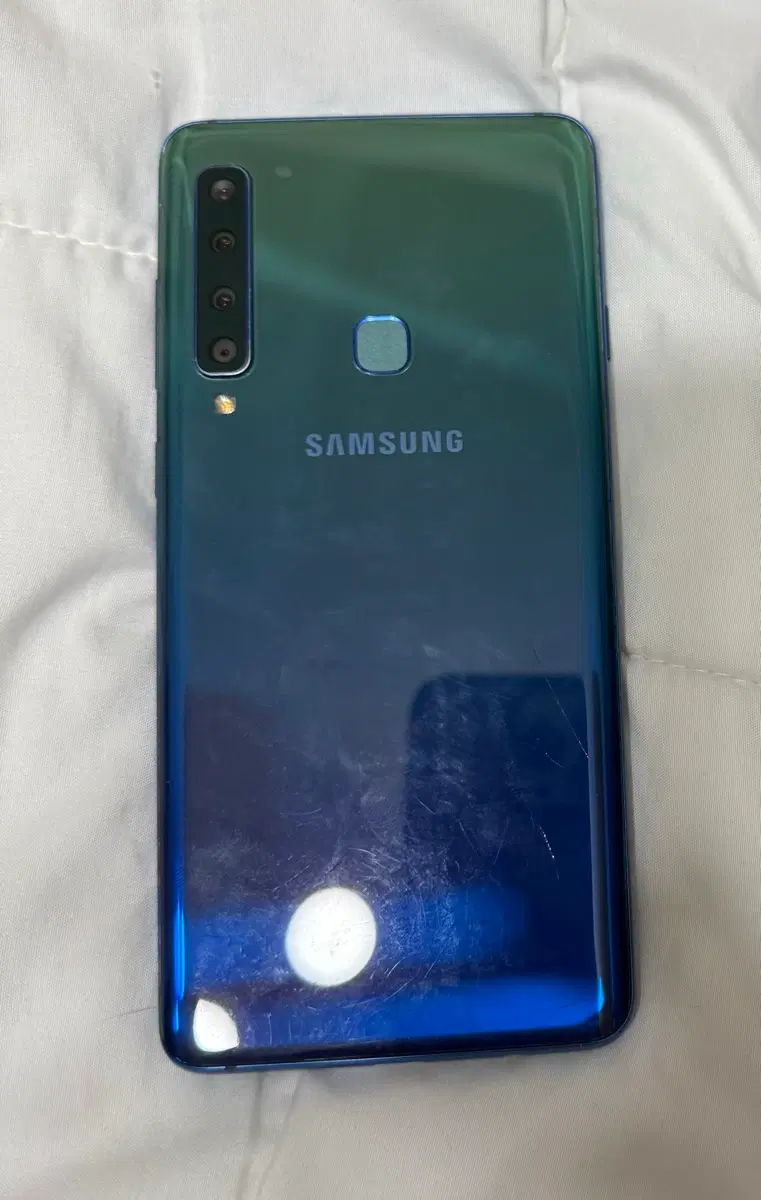 삼성 갤럭시 A9 2018 블루