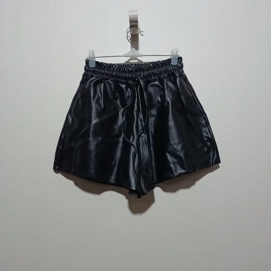 ONION 여성 레자 반바지 (26A2579)