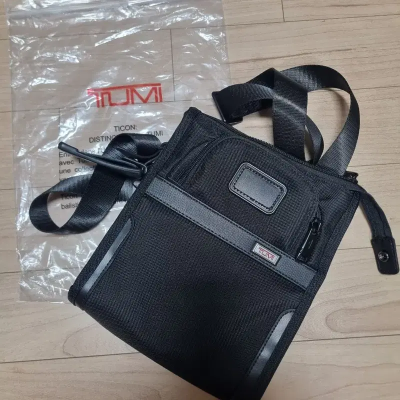 투미 TUMI Alpha 3 슬링백 블랙